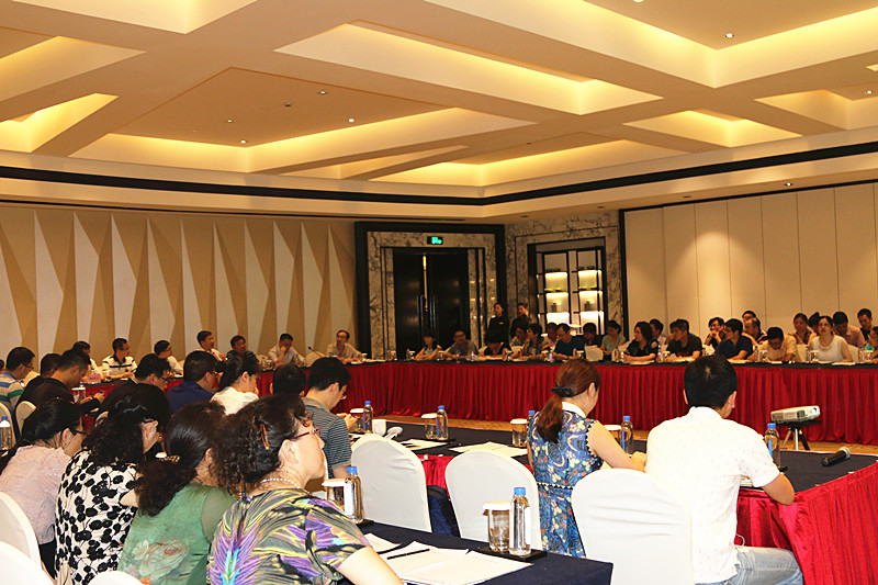 第五届宁波市医学会心脏电生理与起搏分会年会委员会举行