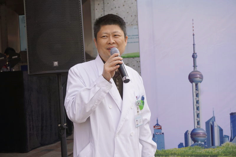 医院医务科科长王飞教授主持,同济大学附属同济医院院长程黎明教授