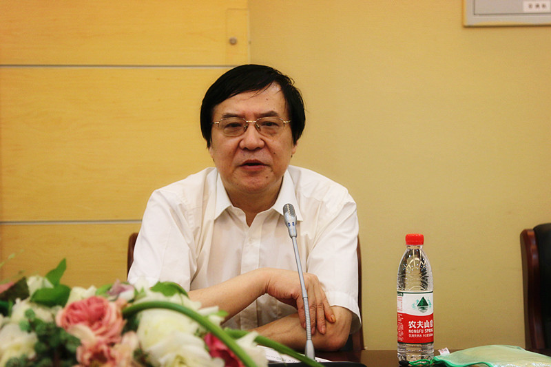 严激教授致辞严激教授在此次培训专场开幕致辞中表示临床中心衰患者